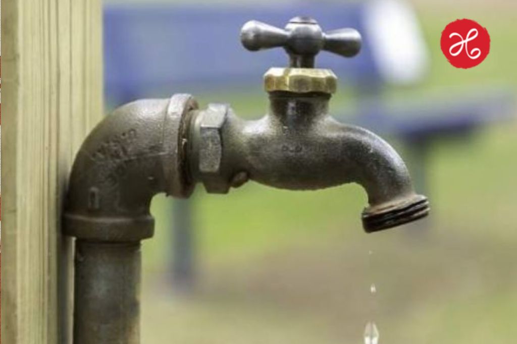 Pune Water Cut: पुणेकरांनो पाणी जपून वापरा! मुख्य जलवाहिनी फुटल्याने ‘या’ भागांत 10 दिवस पाणीबाणी