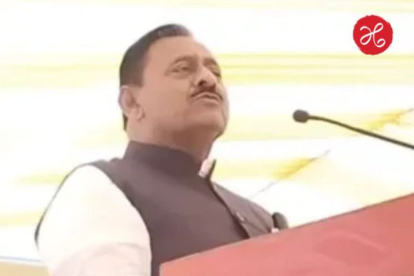 शेतकऱ्यांच्या जखमेवर मीठ..! कर्जमाफीचा नाद असल्याने आम्ही निवडणुकीत काहीतरी आश्वासन देतो, सहकारमंत्र्यांचं वादग्रस्त विधान