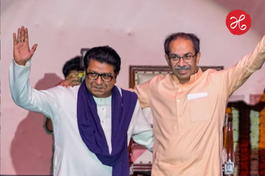 मोठी बातमी! उद्धव ठाकरे राज ठाकरेंच्या भेटीला ‘शिवतीर्थ’वर दाखल, राजकीय वर्तुळात चर्चांना उधाण