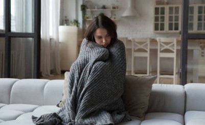 थंडीचे दिवस लवकरच होत आहेत सुरु; हिवाळ्यापूर्वी वूलनचे कपडे धुवा, नंतर होणार नाही अडचण…