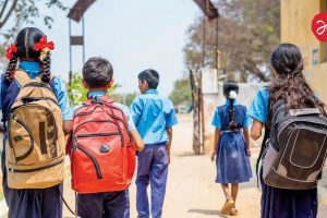 Maharashtra School: इंधन दरवाढ आणि उष्णतेचा फटका!  शाळांच्या वेळापत्रकात मोठ्या बदलांची शक्यता; ‘स्कूल बस’ संघटनेची ऑनलाईन वर्गांची मागणी
