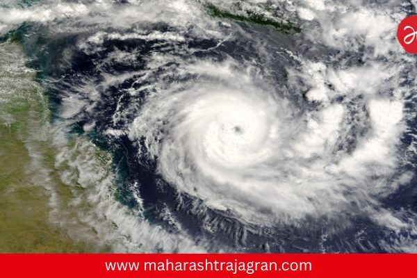 Cyclone Alert : मोंथा चक्रीवादळाचे संकट; महाराष्ट्रात मुसळधार पावसाचा इशारा, पुण्यासह ‘या’ २० जिल्ह्यांत धो धो कोसळणार