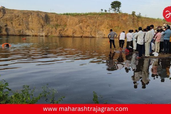 पोहण्याचा मोह नडला; खदानीत बुडून दोन शाळकरी मुलांचा मृत्यू, आईचा फोडला हंबरडा