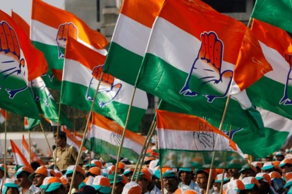 Jalana: जालन्यात काँग्रेसमध्ये राडा, महिला पदाधिकाऱ्याची आक्षेपार्ह टीका; जिल्हाध्यक्षांकडून पायातील बूट काढण्याचा प्रयत्न