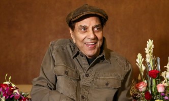 अभिनेते धर्मेंद्र यांना रुग्णालयातून डिस्चार्ज मिळताच चाहत्यांमध्ये आनंदाचे वातावरण; सनी देओलच्या टीमने म्हटले…