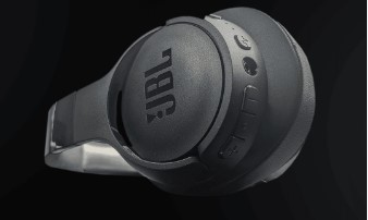 निम्म्यापेक्षा कमी किमतीत मिळतात हेडफोन्स; Amazon वर ‘ही’ डील ठरतीये बेस्ट…