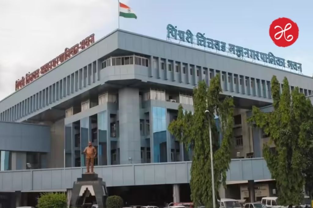 पिंपरी-चिंचवडमध्ये खळबळ! मतदानापूर्वी ‘वॉशिंग मशीन’ने भरलेला ट्रक जप्त; मतदारांना भुलवण्यासाठी उमेदवारांचा जुगाड?