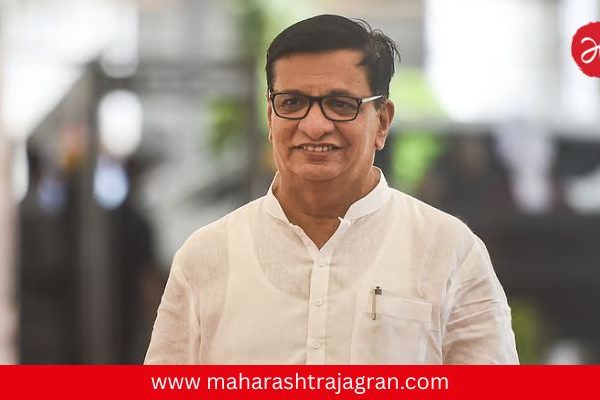 एकनाथ शिंदेंचा स्टेजवरुन फोन लावून फैसला करण्याचा सपाटा; बाळासाहेब थोरातांची बोचरी टीका, म्हणाले..