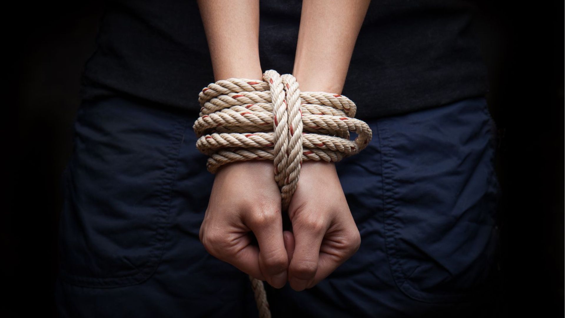 ट्रान्सजेंडर गँगकडून तरुणाचं अपहरण, जबरदस्तीने जेंडर सर्जरी केल्याचा गंभीर आरोप