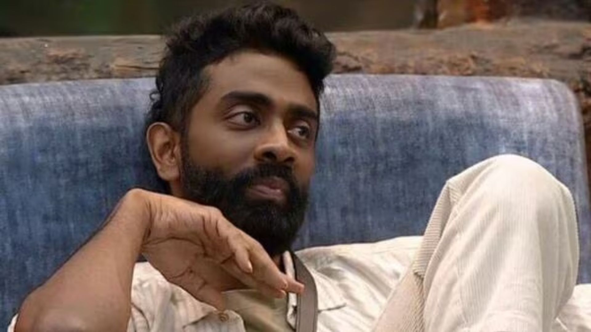 प्रणित मोरे Bigg Boss 19 मधून आऊट? डेंग्यू ठरलं कारण, आजच्या ‘विकेंडका वार’कडे सगळ्याचं लक्ष