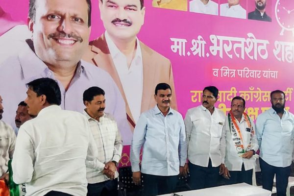 राष्ट्रवादी काँग्रेस अजित पवार गटात भरत शहांसह समर्थकांचा प्रवेश; प्रदीप गारटकर यांच्यावर साधला निशाणा