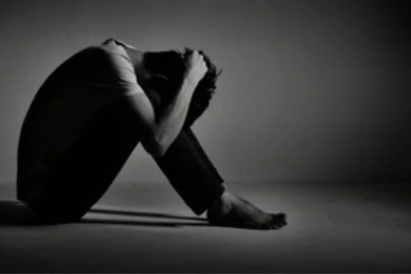Pune Crime: पुण्यात वकील महिलेची दहशत! गुंगीचे औषध पाजून तरुणावर लैंगिक अत्याचार; खाजगी क्षणांच्या फोटोंद्वारे ब्लॅकमेल