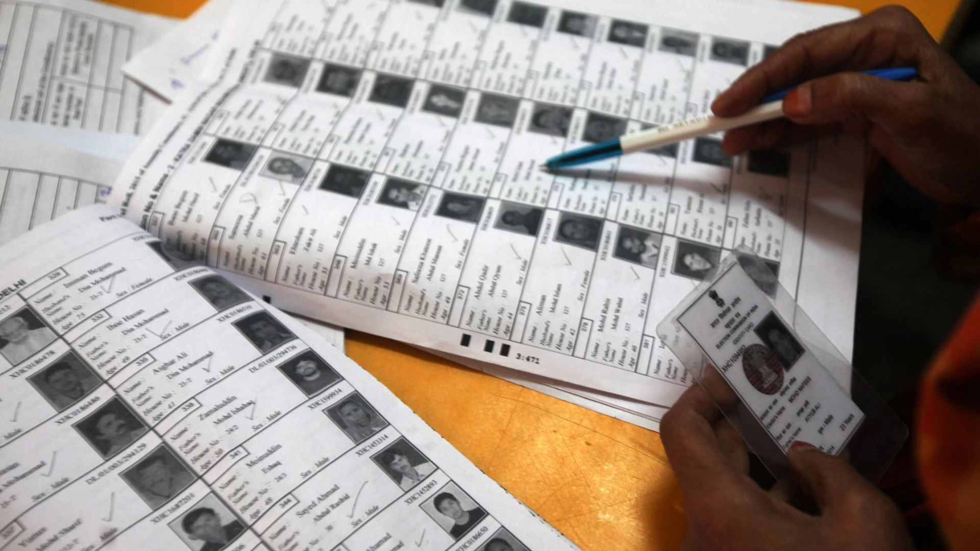 Voter List Scam: निवडणूक प्रशासनाचा अजब कारभार; पुण्याच्या माजी महापौरांसह संपूर्ण कुटुंबाचेच नाव मतदार यादीतून गायब