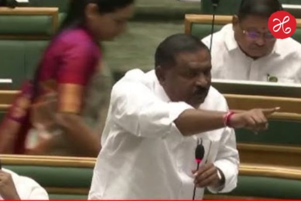 ‘रोहित पवारांच्या मतदारसंघात डुकराचे मटन…’; सुरेश धसांच्या वक्तव्यामुळे सभागृहात पेटला वाद