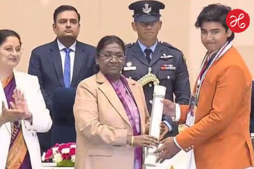 Rashtriya Bal Puraskar 2025 : क्रिकेट विश्वात बिहारच्या लेकाचा डंका ! 14 वर्षीय वैभव सूर्यवंशीचा ‘राष्ट्रीय बाल पुरस्कारा’ने सन्मान