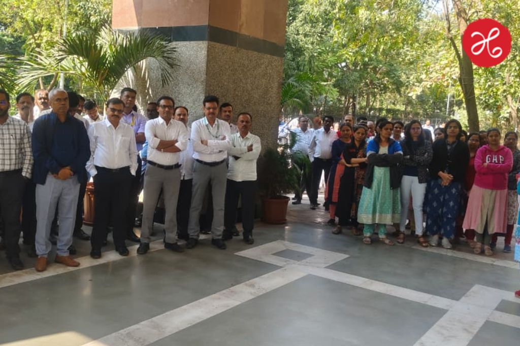GST Officers Protest: राज्य जीएसटी अधिकाऱ्यांचे विविध मागण्यांसाठी आंदोलन सुरू