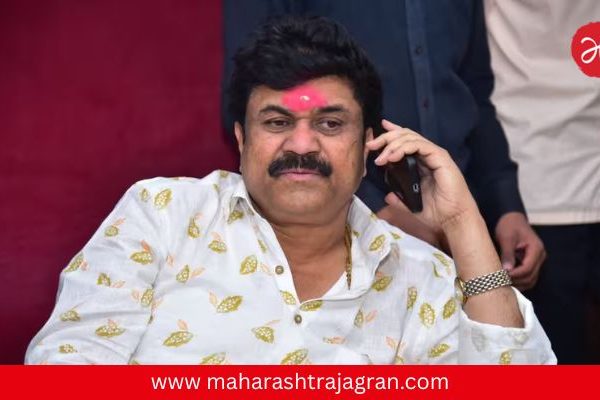 Walmik Karad : संतोष देशमुखांच्या हत्येचा घटनाक्रम वाचून दाखवला; वाल्मिक कराड पहिल्यांदाच कोर्टात बोलला, नेमकं काय घडलं?