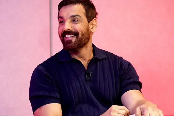 राकेश मारिया यांच्यावर येतोय बायोपिक; जॉन अब्राहमचा नवीन लूक ठरतोय चर्चेचं कारण…