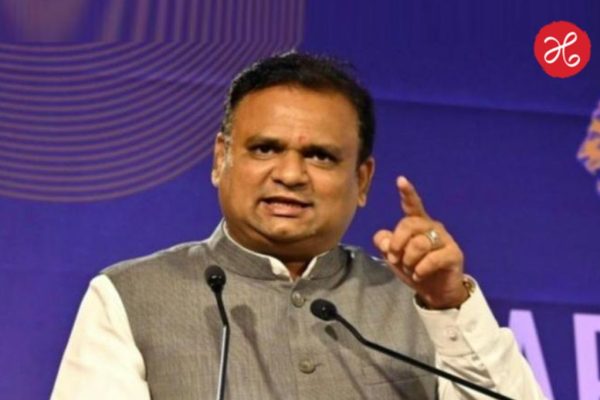 Rahul Narvekar Controversy: राहुल नार्वेकरांवर दडपशाहीचा आरोप! कुलाब्यात विरोधी उमेदवारांना धमकावल्याचा काँग्रेसचा दावा