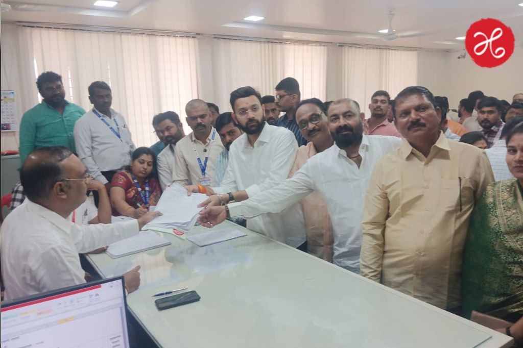 Ankita Patil Thackeray : अंकिता पाटील ठाकरे यांचा उमेदवारी अर्ज दाखल