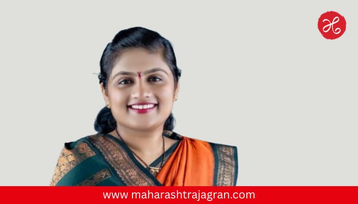 पुण्यातून उमेदवारी अर्ज दाखल; ट्रोलिंगनंतर रडत-रडत अर्ज माघार अन् राज्यभर चर्चा, कोण आहेत पूजा मोरे?