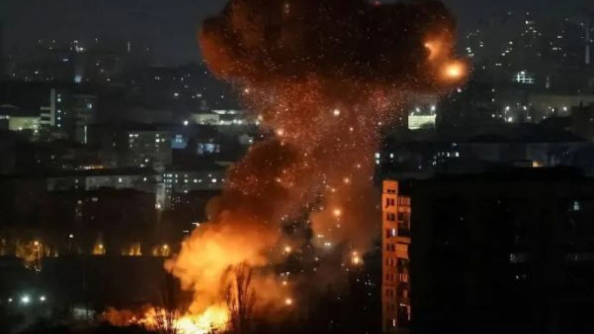 Russia-Ukraine war: रशियाचा युक्रेनवर हल्ला; 370 ड्रोन आणि 21 क्षेपणास्त्रे डागली, युक्रेनचा 90% भाग अंधारात