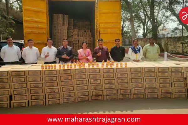 Kolhapur Liquor Seized : निवडणुकीच्या पार्श्वभूमीवर ‘दारूचा नजराणा’; कोल्हापुरात सव्वा कोटींचा विदेशी मद्यसाठा जप्त