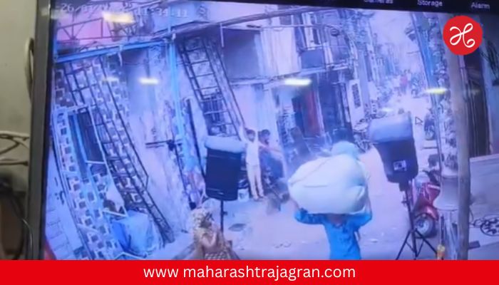 हृदयद्रावक..! प्रजासत्ताक दिनाच्या कार्यक्रमात काळाचा घाला; स्पीकर अंगावर पडून ३ वर्षीय चिमुकलीचा मृत्यू