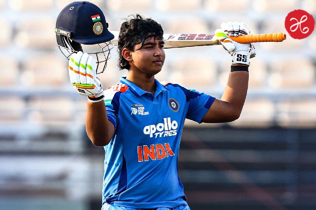 Vaibhav Suryavanshi : 14 वर्षीय वैभव सूर्यवंशीची दमदार खेळी! अर्धशतकानंतर केवळ 5 चेंडूत झळकावलं विक्रमी शतक