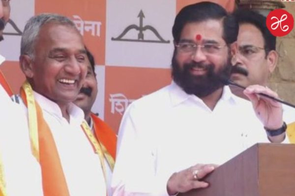 Shankar Anna Dhondge : मराठवाड्याच्या राजकारणात मोठा भूकंप; ज्येष्ठ शेतकरी नेते शंकर अण्णा धोंडगे यांचा हजारो समर्थकांसह शिंदे गट शिवसेनेत प्रवेश