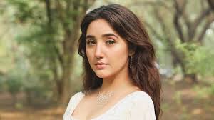 वयाच्या 25 व्या वर्षीच स्वत:च्या आलिशान घरात राहतात ‘या’ अभिनेत्री; मेहनतीच्या जोरावर साध्य केलं सारंकाही…