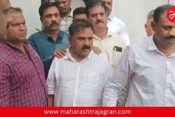 Ashok Kharat : अशोक खरात प्रकरणात नाट्यमय घडामोडी; भोंदूची पत्नी फरार, मुलगा ताब्यात, चौकशी होणार