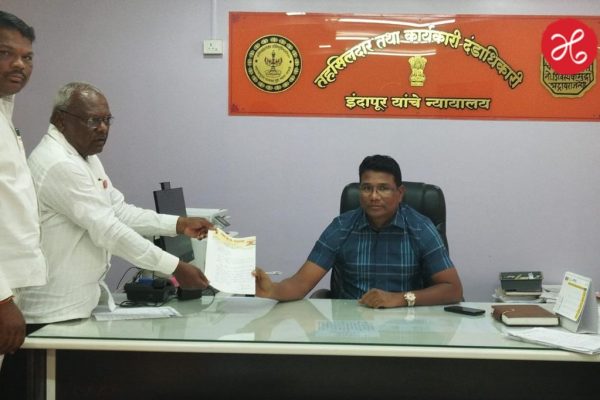 इंदापूर तालुक्यात सायंकाळच्या लोडशेडिंगचा मोठा फटका; विद्यार्थी आणि शेतकरी आक्रमक, वेळेत बदलाची मागणी