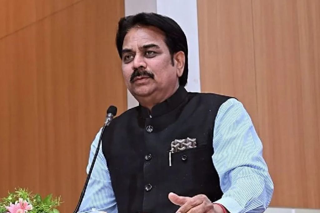 केंद्र सरकारचा निर्णय देशाच्या इथेनॉल क्षेत्रात क्रांतीकारक: हर्षवर्धन पाटील