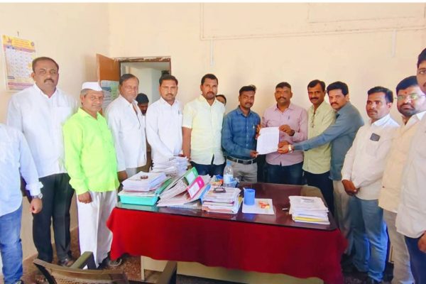 निमगाव-केतकी परिसरात नागरिक त्रस्त; लोड शेडिंग तातडीने थांबविण्याची मागणी