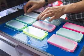 पारदर्शक फोन कव्हर वापरल्यानंतर पिवळा का पडतो? आता येईल स्वच्छ करता…