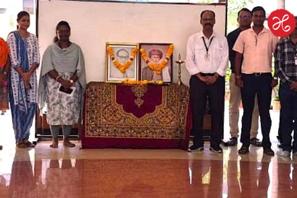 इंदापूरच्या विद्या प्रतिष्ठानमध्ये महापुरुषांना अभिवादन; फुले-आंबेडकर जयंती उत्साहात साजरी