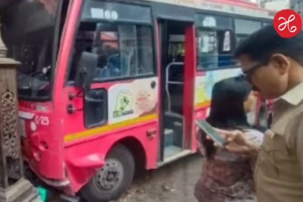 Pune PMPML Accident: पुण्यातील ABC चौकात PMPML काळजाचा ठोका चुकवणारा अपघात; भरधाव बस दुकानात शिरली