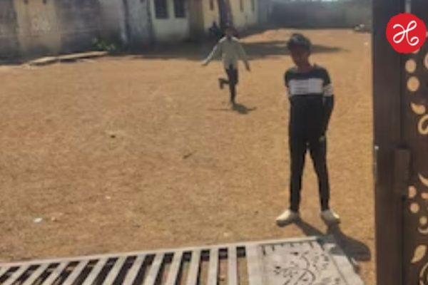 Tiroda School Accident: गोंदिया हादरलं! हाताने स्पर्श करताच शाळेचं गेट चिमुकलीवर कोसळलं; मुख्याध्यापिकेच्या लेकीचा दुर्दैवी अंत