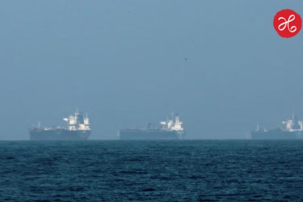 Iran Attack on Ship: पर्शियन आखातात इराणची मुजोरी! भारतीय खलाशी असलेल्या जहाजावर गोळीबार; सर्व 12 भारतीय…