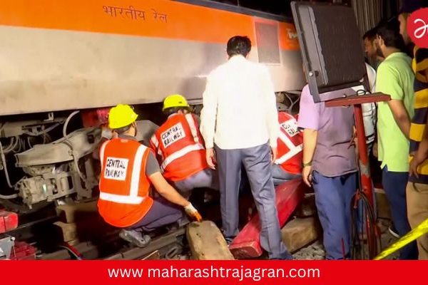 Pune News : पुणे स्टेशनवर ‘वंदे भारत’चा डबा रुळावरून घसरला; ७ तासांनंतर सेवा पूर्ववत