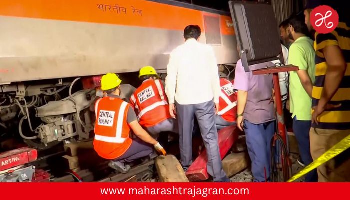 Pune News : पुणे स्टेशनवर ‘वंदे भारत’चा डबा रुळावरून घसरला; ७ तासांनंतर सेवा पूर्ववत