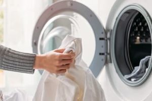 फक्त कपडेच नाहीतर माणसंही आता मशीनमधून धुता येणार; जपानने आणली टेक्नॉलॉजी…