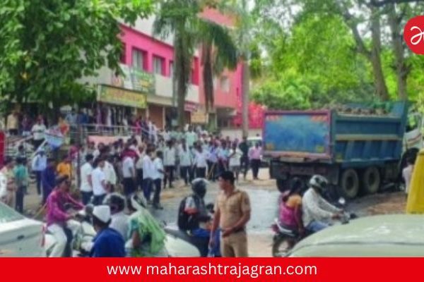 नाशिकमध्ये मद्यधुंद डंपरचा कहर; चार वाहनांना धडक, २२ वर्षीय तरुणी ठार