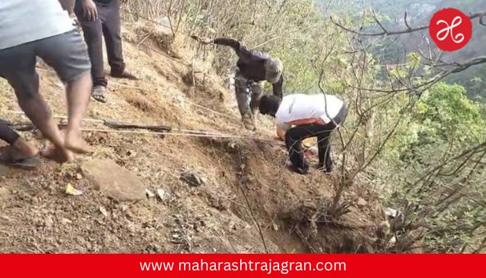 Ambenali Ghat Accident : आंबेनळी घाटात भीषण दुर्घटना; ८०० फूट दरीत स्कॉर्पिओ कोसळून आठ जणांचा मृत्यू