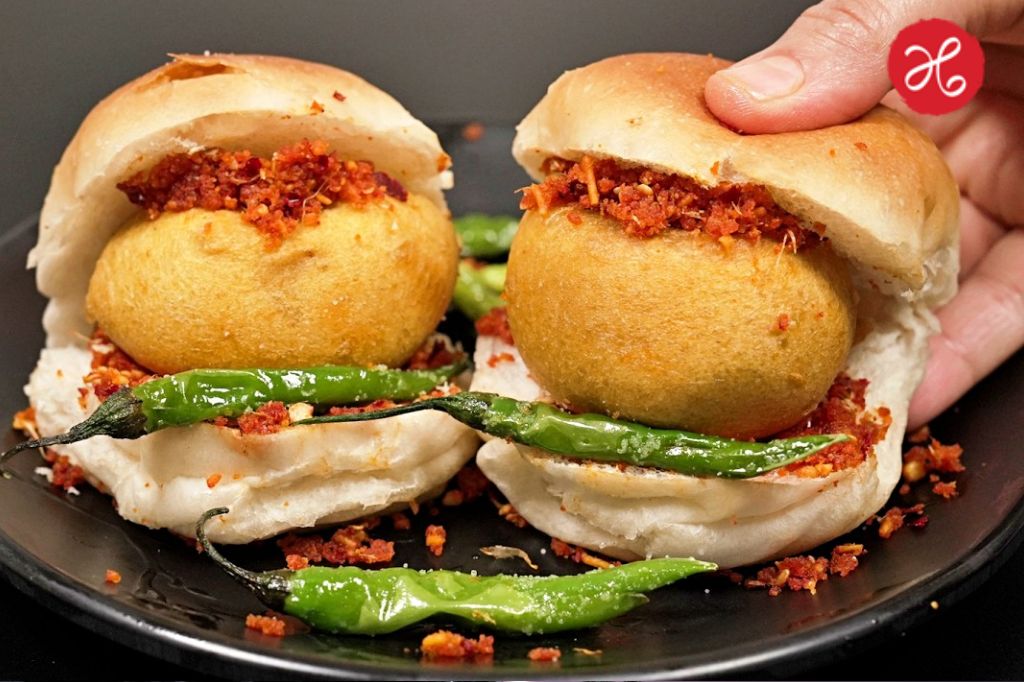 Mumbai Vadapav Price Hike: आंतरराष्ट्रीय युद्धाची झळ थेट मुंबईच्या वडापावला! आता वडापावसाठी मोजावे लागणार ‘इतके’ पैसे
