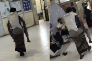 Akola News: अकोल्यात शासकीय रुग्णालयाचा अमानुष कारभार; व्हीलचेअर न मिळाल्याने आदिवासी महिलेची आजारी पतीला पाठीवर घेऊन भटकंती